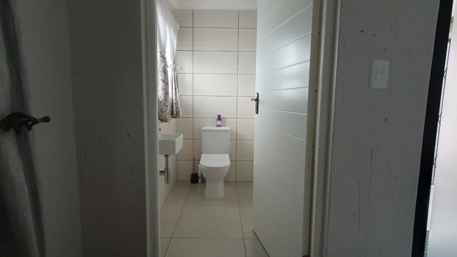 3 Bedroom Property for Sale in Dana Bay Western Cape